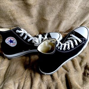 Black Converse high-top sneakers size 7.5/9.5